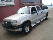 2005 Chevrolet Silverado 2500HD CREW CAB 4X4 LONG BOX 6.6L DIESE