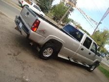 2005 Chevrolet Silverado 2500HD CREW CAB 4X4 LONG BOX 6.6L DIESE - Photo 3