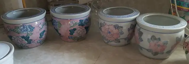 4 Pot Set Approx 8' X 8'