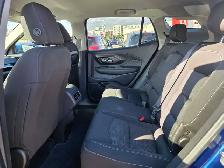 2022 GMC Terrain AWD 4dr SLE - Photo 11