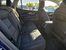 2022 GMC Terrain AWD 4dr SLE - Photo 12