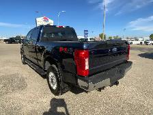 2022 Ford F250 Super Duty XLT Crew FX4 4x4 | Factory Command Sta - Photo 6