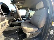 2022 Ford F250 Super Duty XLT Crew FX4 4x4 | Factory Command Sta - Photo 17
