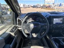 2022 Ford F250 Super Duty XLT Crew FX4 4x4 | Factory Command Sta - Photo 20