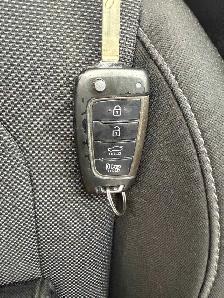 2023 Hyundai Elantra Essential - Photo 9