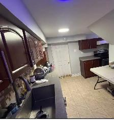 Large Basement Room for rent in Scarborough - Photo 6