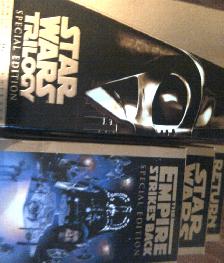 SÉRIE 3FILMS ANGLAIS STAR WARS SUR VHS DANS BOITE CADEAU: $10.00 - Photo 4