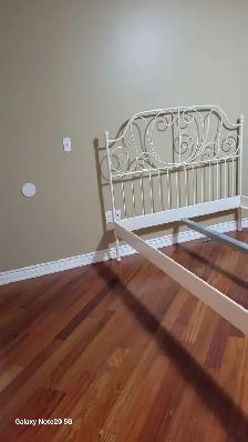 1 bedroom basement apartment with attached washroom - Photo 2