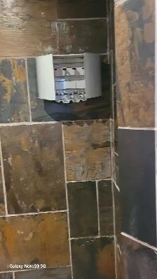 1 bedroom basement apartment with attached washroom - Photo 7