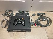 Xbox360 Elite 120GB - Racing wheel   21 games