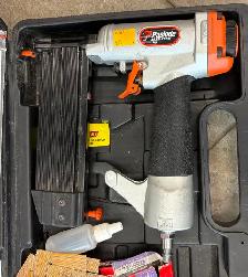 Paslode Lite-Line HP100 23ga Headless Pin Air Nailer - Photo 2