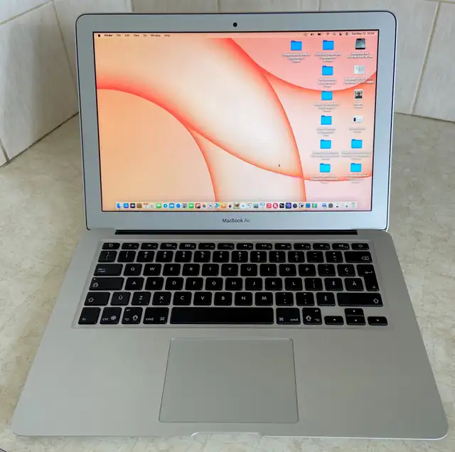 MacBook Air 13  ( Intel )( 512 GB )
