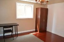 Room for rent for UTSC & Centennial student ($810,$620)!! Best$ - Photo 4