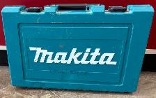 Corded Makita hr2641 Chipper in Case - Photo 4