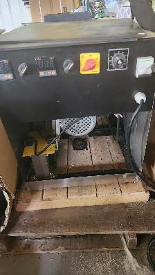 Commercial roti rounder machine free for pickup - Photo 2