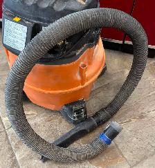 Ridgid 14 Gallon Wet/Dry Shop Vac with Hose - Photo 4