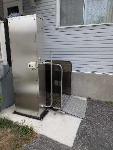 Elevator - Porch - Photo 2