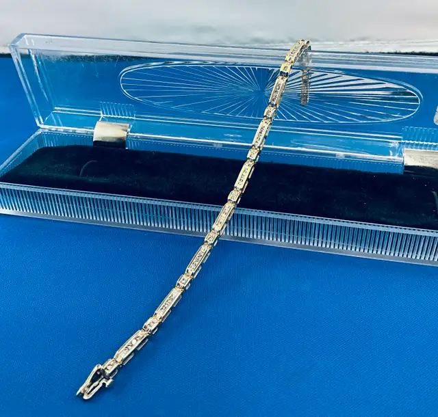 bracelet ( gourmette) en or jaune 10k avec diamants