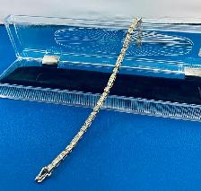 bracelet ( gourmette) en or jaune 10k avec diamants