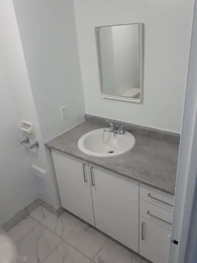 Très Bel Appartement 3 1/2 à Louer - Boul. Des Sources - DDO