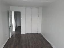 Très Bel Appartement 3 1/2 à Louer - Boul. Des Sources - DDO - Photo 3