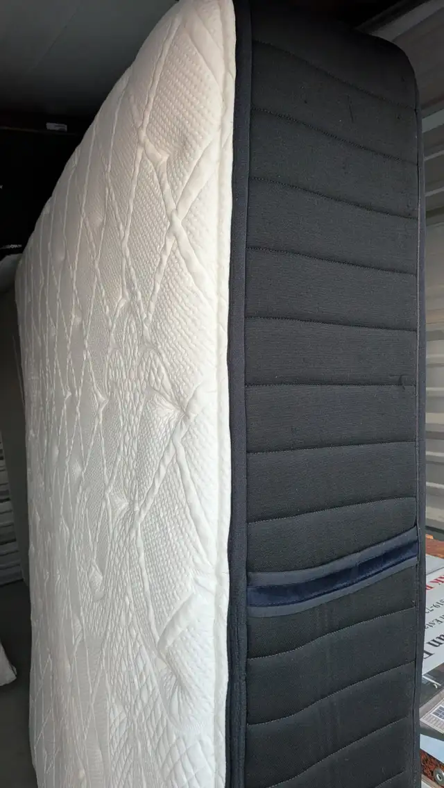 2 KING Size Mattresses for Sale — Serta & Sears
