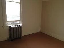 Larger 1BR c/w all the utilities in east downtown - Photo 6