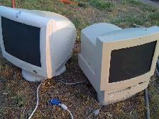 Looking to Buy Old Computer Monitors - Photo 2