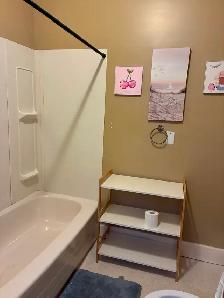 Street level one bedroom West Hill - Photo 3