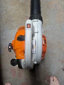 Stihl BG 56 C Leaf Blower - Photo 3