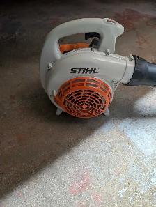 Stihl BG 56 C Leaf Blower - Photo 4