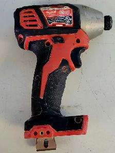 M18 Milwaukee 1/4' Hex Impact Driver (32536925) - Photo 2