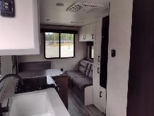2025 Jayco JayFlight 210QBW SLX - Photo 3