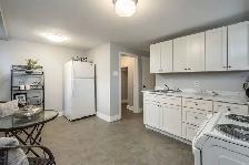 Beautiful Apartment in the Heart of Fairview - Photo 2