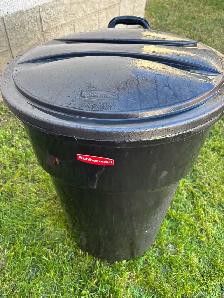 Garbage can with wheels!