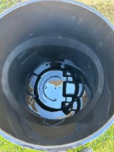 Garbage can with wheels! - Photo 3