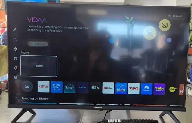 32' 720p Smart Hisense 32A4KV TV & Remote (32182422)