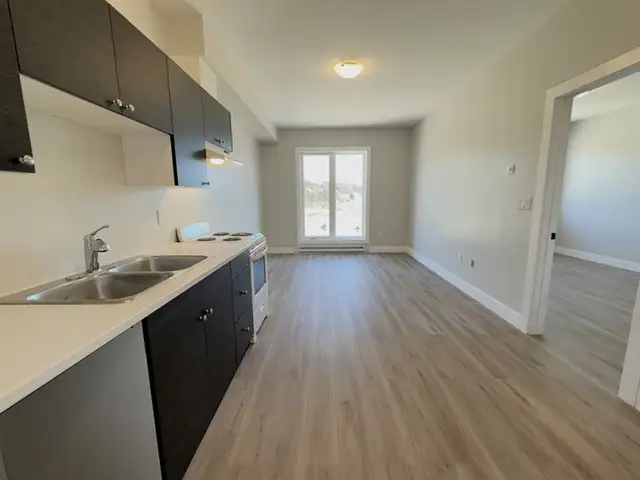 Penetanguishene: Accessible Unit,1 Bed, 1 Bath (689 sq ft)