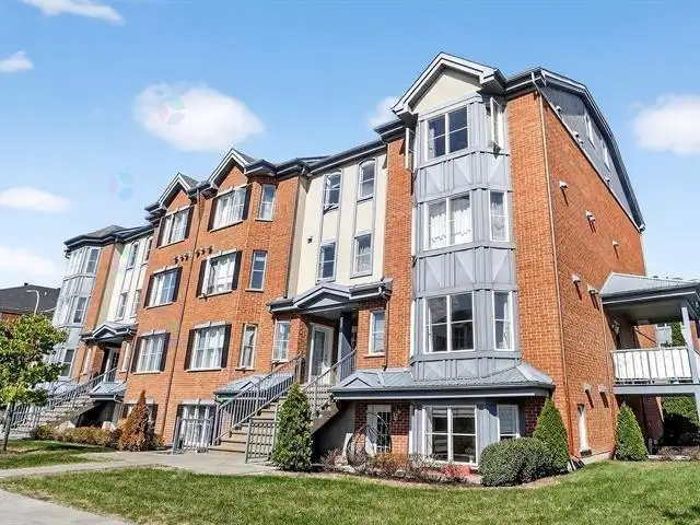 Grand condo 4 1/2 à louer à Brossard