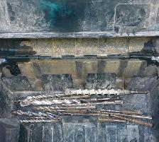 Bosch Rotary Hammerdrill w Case - Photo 5