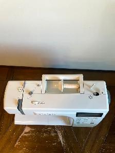 Euro-Pro X sewing machine - Photo 8