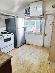 Nov.1-Sunny Furnished Rm All Included-Midtown House-Long /Short - Photo 5