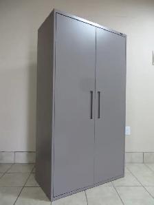 Metal Storage Cabinet, Lock and Key