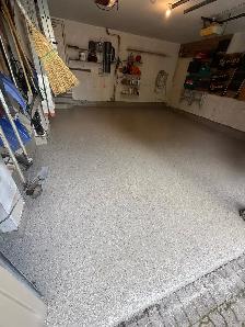 PROFESSIONAL EPOXY FLOORING & PLANK FLOORING INSTALLATION - Photo 6