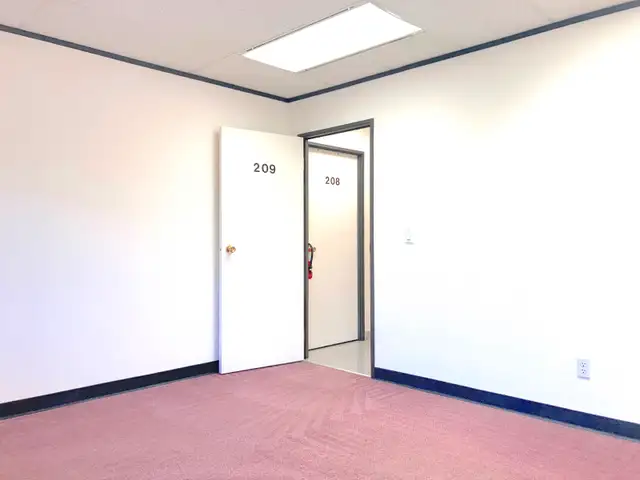 FROM $640.00/MONTH. OFFICES AVAILABLE FOR RENT IN SE, CALGARY