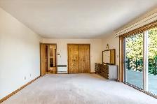OPEN HOUSE  THIS SUNDAY OCT. 4TH, 2-4, ESTATE-LIKE HOME 1.9 ACR - Photo 18