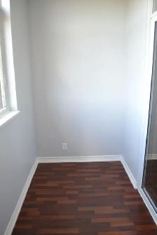 For Sale by Owner: 1 Den Solarium at Bellaria-9235 Jane St Maple - Photo 5