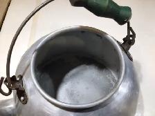 Vintage Large size Aluminum kettle - Photo 3