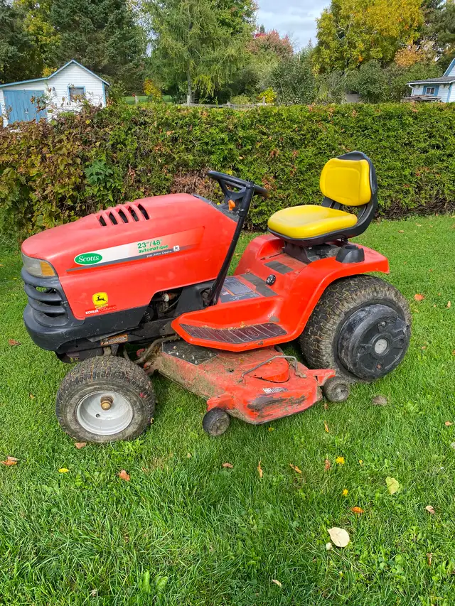Tracteur à gazon John Deer 2004