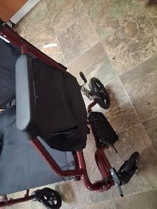 Mobility scooter and transport wheelchair - Photo 2